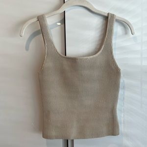 Aritzia Babaton tank